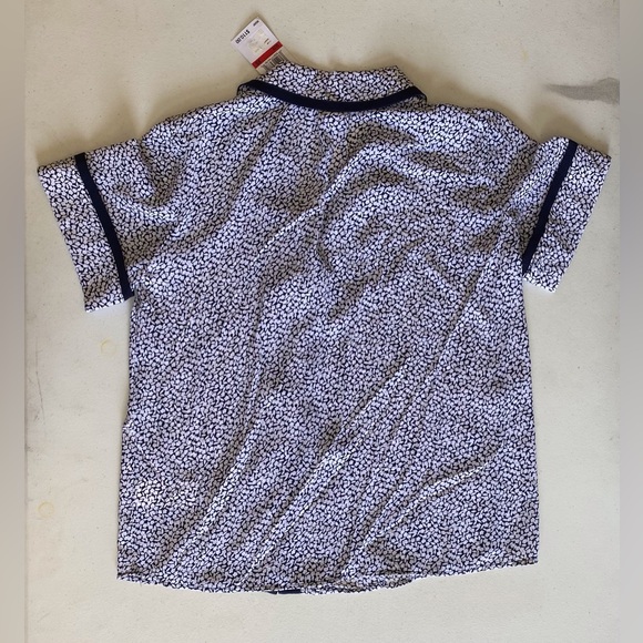 NWT Micheal by Micheal Kors Basics True Navy Button Front Blouse - Picture 3 of 4